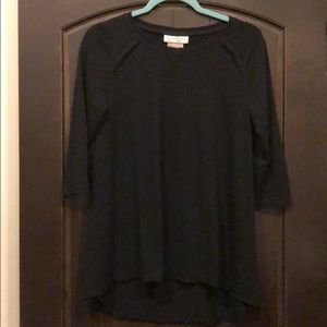 Black breastfeeding shirt